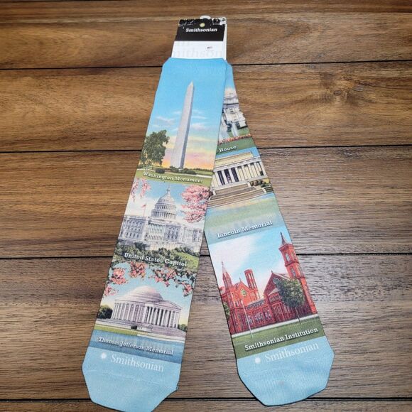 Smithsonian Calf Socks Washington DC - NWT - Picture 1 of 4